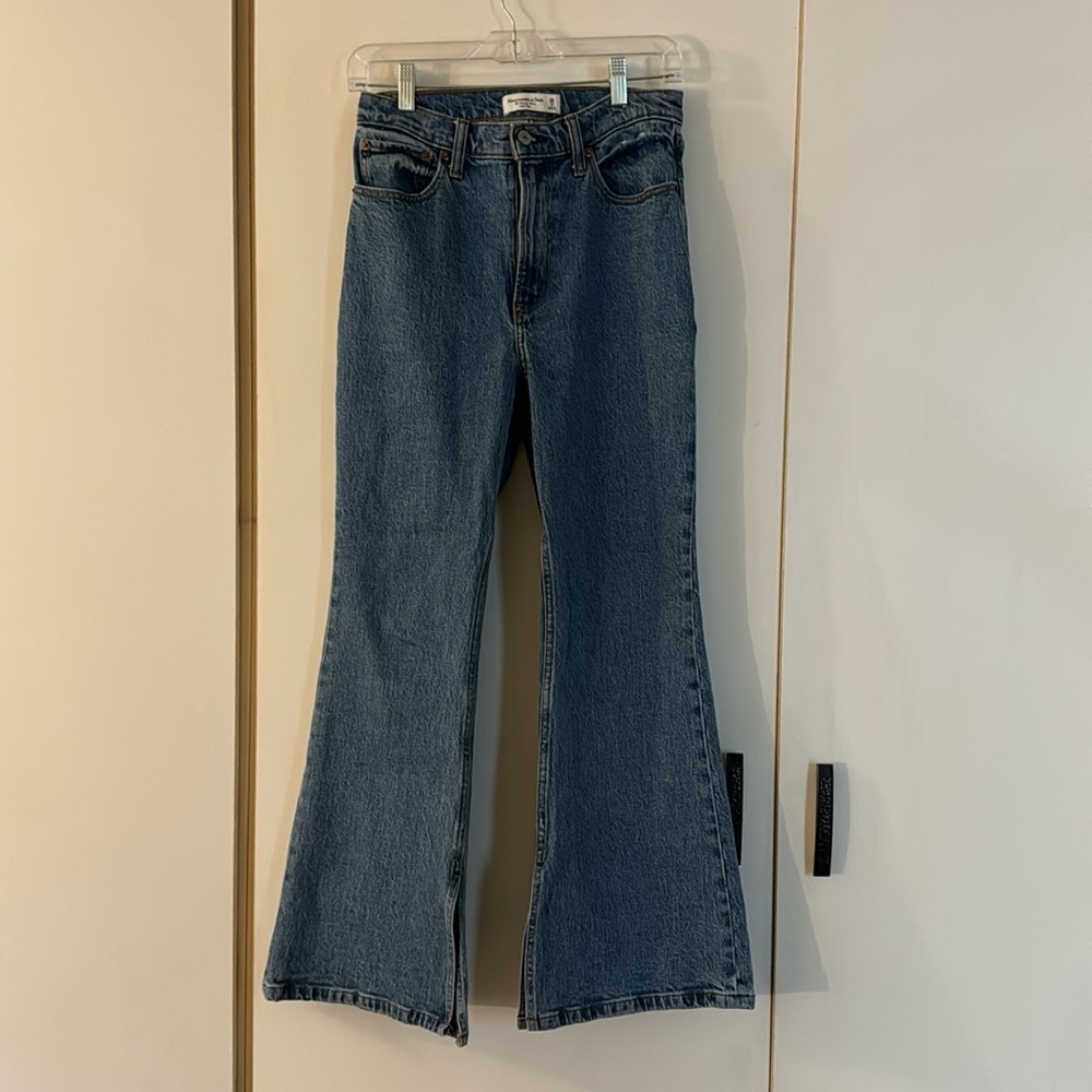 Abercrombie and Fitch (A&F) vintage flare high rise denim jeans